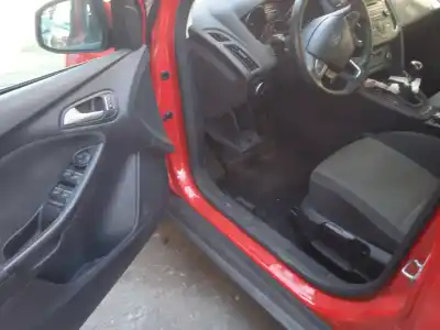 Veículo de Sucata ford focus iii sedán 1.0 ecoboost do ano 2015 alimentado m1da,m1dc,m1dd
