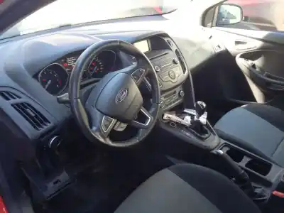 Veículo de Sucata ford focus iii sedán 1.0 ecoboost do ano 2015 alimentado m1da,m1dc,m1dd