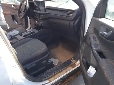 Veicolo di demolizione ford kuga iii (dfk) 2.5 duratec plug-in-hybrid dell'anno 2024 alimentato bgda