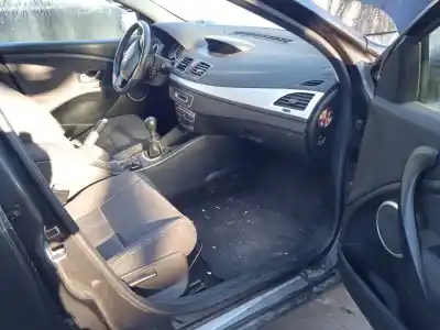 Scrapping Vehicle renault megane iii fastback (bz0/1_, b3_) 1.5 dci of the year 2010 powered k9k832