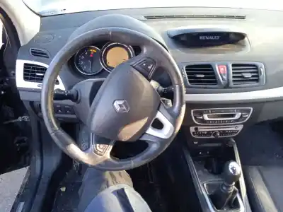 Scrapping Vehicle renault megane iii fastback (bz0/1_, b3_) 1.5 dci of the year 2010 powered k9k832