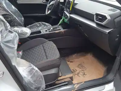 Veicolo di demolizione seat leon (kl1) 1.0 tsi mild hybrid dell'anno 2024 alimentato dlaa