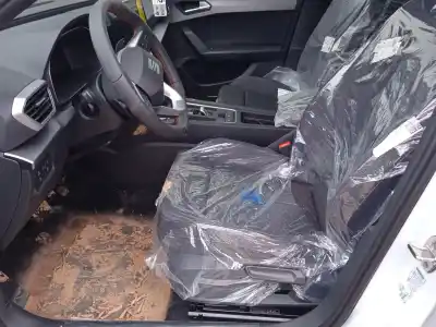 Veicolo di demolizione seat leon (kl1) 1.0 tsi mild hybrid dell'anno 2024 alimentato dlaa