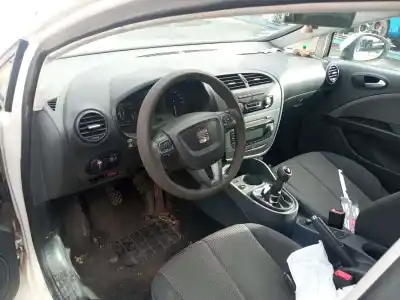 Veículo de Sucata seat leon (1p1) 1.6 tdi do ano 2010 alimentado cayc