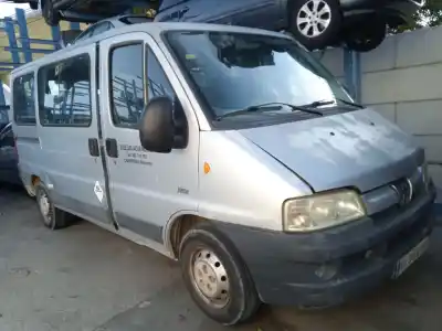 Scrapping Vehicle PEUGEOT BOXER AUTOBÚS (244, Z_)  of the year 2003 powered 4HY (DW12UTED)