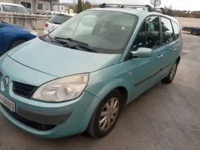 Scrapping Vehicle renault grand scénic ii (jm0/1_) 1.9 dci (jm14) of the year 2007 powered f9q818