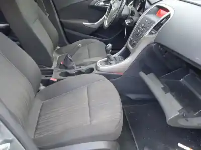 Здавання транспортного засобу opel astra j (p10) 1.7 cdti (68) року 2010 потужний a17dtr