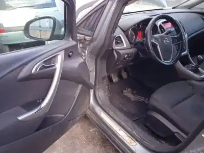 Здавання транспортного засобу opel astra j (p10) 1.7 cdti (68) року 2010 потужний a17dtr