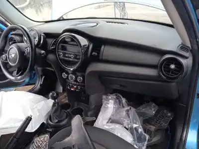 Veículo de Sucata mini mini (f55) one d do ano 2018 alimentado b37c15a