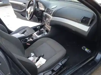 Scrapping Vehicle bmw 3 touring (e46) 320 d of the year 2002 powered 204d4