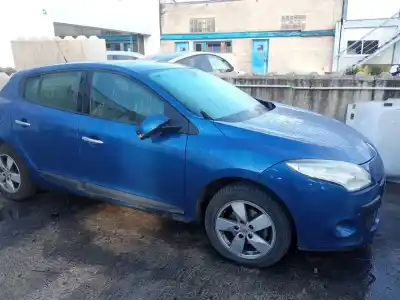 Véhicule à la ferraille renault megane iii fastback (bz0/1_, b3_) 1.9 dci (bz0n, bz0j) de l'année 2009 alimenté f9q872