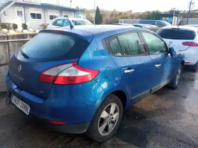 Véhicule à la ferraille renault megane iii fastback (bz0/1_, b3_) 1.9 dci (bz0n, bz0j) de l'année 2009 alimenté f9q872