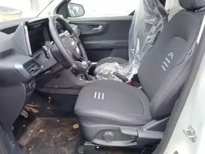 Véhicule à la ferraille ford tourneo custom v362 autobús (f3) 1.0 ecoboost phev de l'année 2024 alimenté b7nb