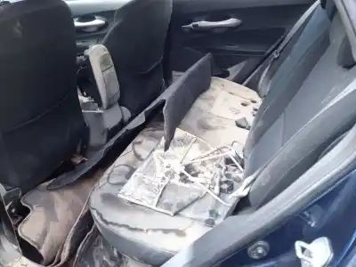 Veículo de Sucata toyota auris (_e15_) 1.4 d-4d (nde150_) do ano 2009 alimentado 1nd