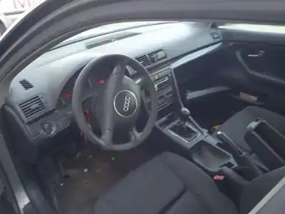 Scrapping Vehicle audi a4 b6 (8e2) 1.9 tdi of the year 2003 powered avf