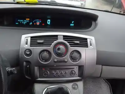 Здавання транспортного засобу renault scénic ii (jm0/1_) 1.9 dci (jm0g, jm12, jm1g, jm2c) року 2004 потужний f9q812