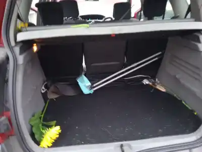 Здавання транспортного засобу renault scénic ii (jm0/1_) 1.9 dci (jm0g, jm12, jm1g, jm2c) року 2004 потужний f9q812