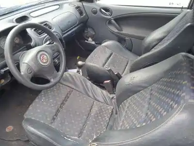 Здавання транспортного засобу mg rover mg zr 105 року 2004 потужний 14k4f