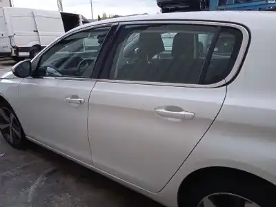 Здавання транспортного засобу peugeot 308 ii (lb_, lp_, lw_, lh_, l3_) 1.6 bluehdi 120 року 2017 потужний bhz (dv6fc)