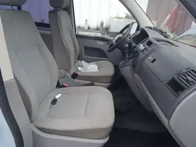 Здавання транспортного засобу volkswagen transporter v furgón (7ha, 7hh, 7ea, 7eh) 2.5 tdi року 2005 потужний axd