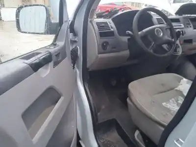 Здавання транспортного засобу volkswagen transporter v furgón (7ha, 7hh, 7ea, 7eh) 2.5 tdi року 2005 потужний axd