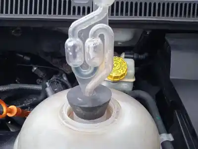 Здавання транспортного засобу volkswagen transporter v furgón (7ha, 7hh, 7ea, 7eh) 2.5 tdi року 2005 потужний axd