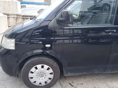 Sloopvoertuig volkswagen multivan v (7hm, 7hn, 7hf, 7ef, 7em, 7en) 2.5 tdi van het jaar 2005 aangedreven axd