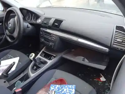 Scrapping Vehicle bmw 1 (e87) 118 i of the year 2005 powered n46b20b