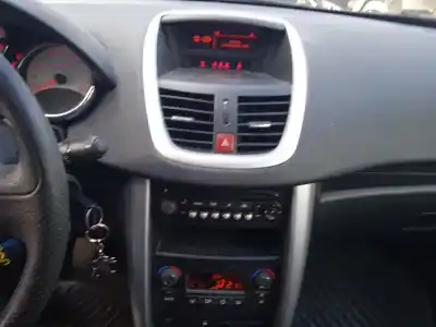 Vehicul casat peugeot 207/207+ (wa_, wc_) 1.4 al anului 2012 alimentat kft