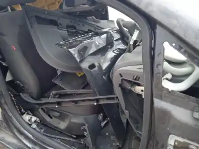 Véhicule à la ferraille seat leon (1p1) 2.0 tdi 16v de l'année 2008 alimenté bkd