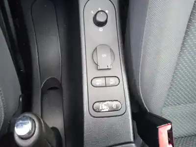 Veículo de Sucata seat altea (5p1) 2.0 tdi 16v do ano 2006 alimentado bkd