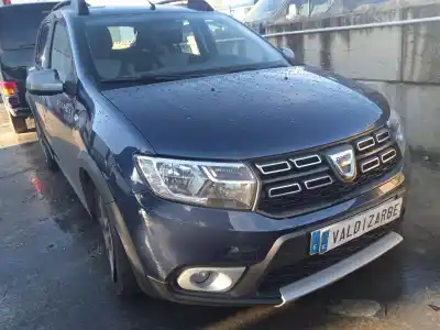 Veículo de Sucata dacia sandero ii 1.0 sce 75 (b8jc, b8jd) do ano 2019 alimentado b4d 400,b4d 401,b4d 490,b4d411