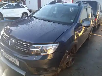 Veículo de Sucata dacia sandero ii 1.0 sce 75 (b8jc, b8jd) do ano 2019 alimentado b4d 400,b4d 401,b4d 490,b4d411