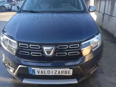 Veículo de Sucata dacia sandero ii 1.0 sce 75 (b8jc, b8jd) do ano 2019 alimentado b4d 400,b4d 401,b4d 490,b4d411