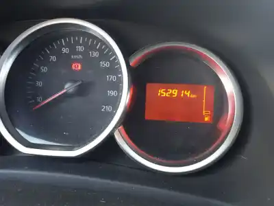 Veículo de Sucata dacia sandero ii 1.0 sce 75 (b8jc, b8jd) do ano 2019 alimentado b4d 400,b4d 401,b4d 490,b4d411