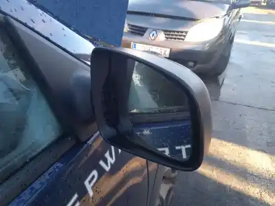 Veículo de Sucata dacia sandero ii 1.0 sce 75 (b8jc, b8jd) do ano 2019 alimentado b4d 400,b4d 401,b4d 490,b4d411