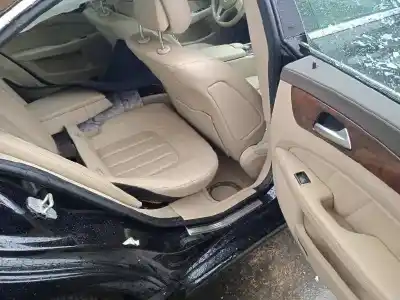Здавання транспортного засобу mercedes-benz clase cls (w218) shooting breake cls 350 cdi be edition 1 (218.923) року 2013 потужний 642853