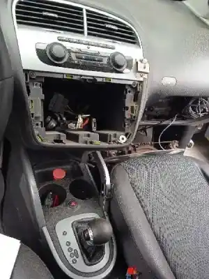 Scrapping Vehicle seat altea xl (5p5, 5p8) 1.6 tdi of the year 2012 powered cayc