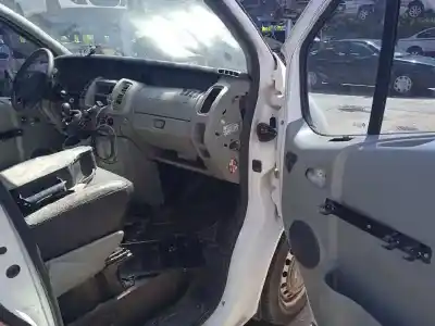 Veículo de Sucata renault trafic ii autobús (jl) 2.0 dci 115 do ano 2007 alimentado m9r780