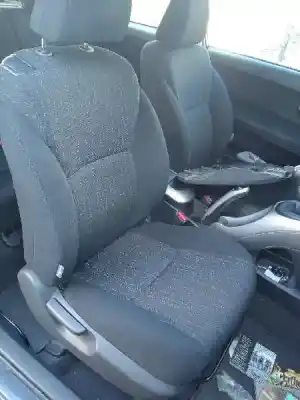 Veículo de Sucata toyota auris luna+ do ano 2007 alimentado 1ndtv