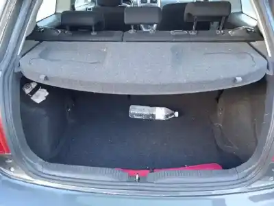 Veículo de Sucata toyota auris luna+ do ano 2007 alimentado 1ndtv