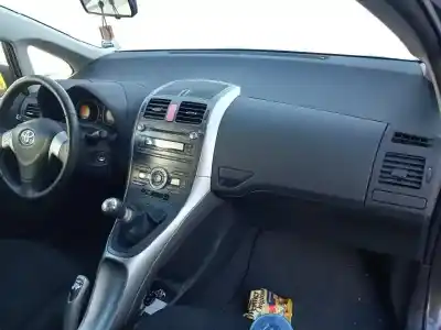 Veículo de Sucata toyota auris luna+ do ano 2007 alimentado 1ndtv