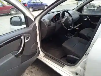 Véhicule à la ferraille dacia duster (hs_) 1.5 dci de l'année 2011 alimenté k9k796