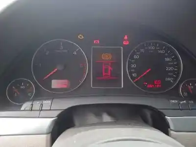 Veicolo di demolizione audi a4 berlina (8e) 2.5 tdi (120kw) dell'anno 2005 alimentato bdg