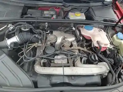 Veicolo di demolizione audi a4 berlina (8e) 2.5 tdi (120kw) dell'anno 2005 alimentato bdg