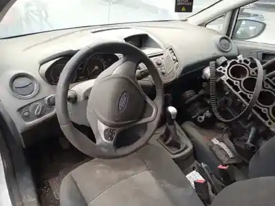 Vehicul casat ford fiesta (cb1) trend al anului 2010 alimentat f6jd
