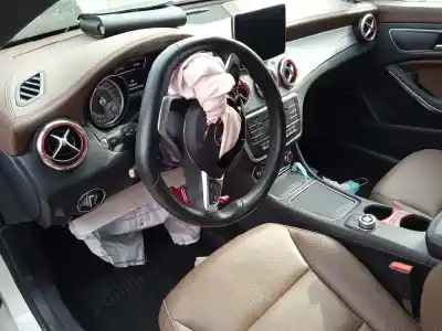 Здавання транспортного засобу mercedes-benz clase cla (w117) cla 220 cdi (117.303) року 2015 потужний 651930
