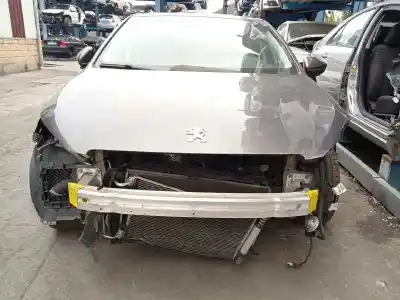 Veículo de Sucata peugeot 308 sw style do ano 2017 alimentado hn02