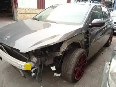 Veículo de Sucata peugeot 308 sw style do ano 2017 alimentado hn02