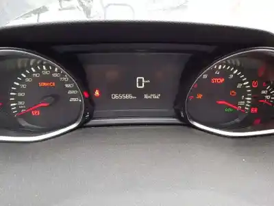 Veículo de Sucata peugeot 308 sw style do ano 2017 alimentado hn02